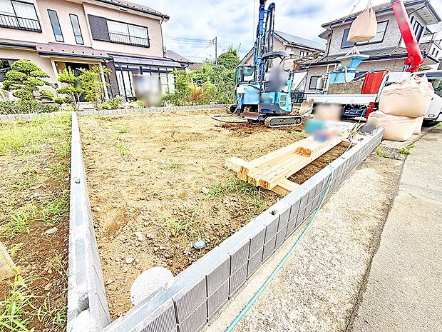 【現地外観写真】2号棟 ■暮らしを彩る充実した設備仕様が備わった住まい