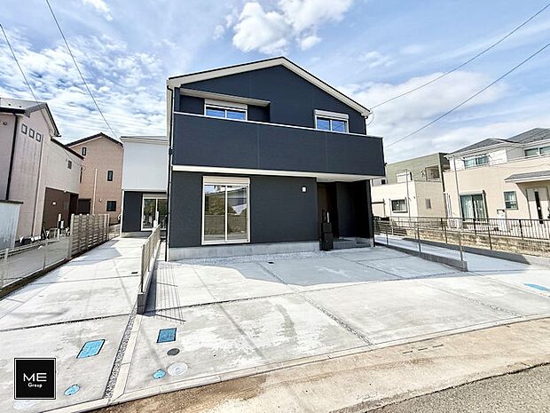 【現地外観写真】2号棟 ■家族みんなが笑顔で過ごせる、安心感のある住まい