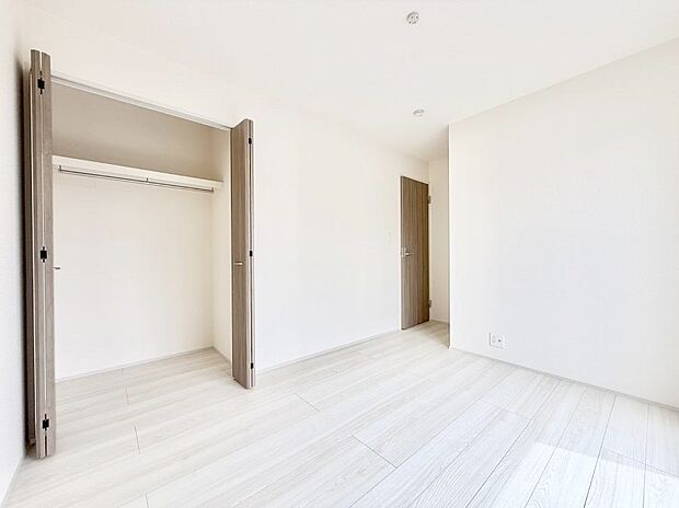 【子供部屋】1号棟 ■仕事や勉強のスペースに使うことで、集中しやすく静かな環境が整います