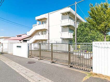 横浜市立汲沢中学校 1200m(15分)