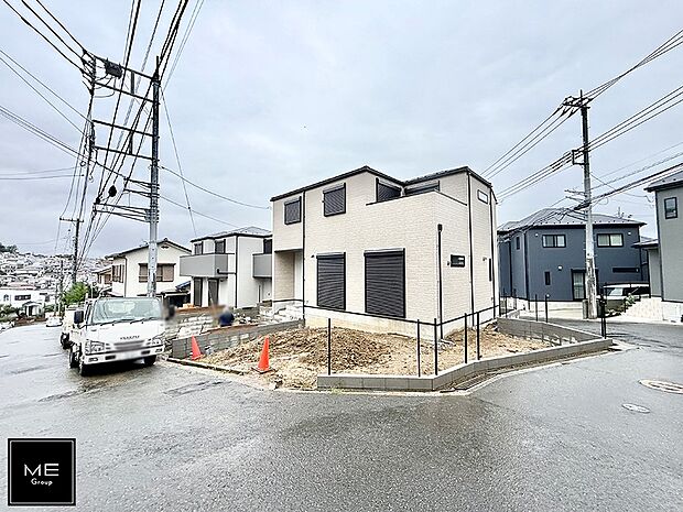 【前面道路含む現地写真】■家族とのお出かけが楽しくなる環境です