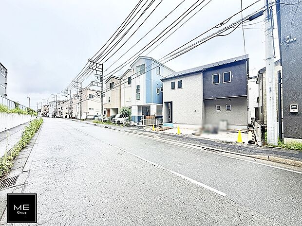 【前面道路含む現地写真】■家族とのお出かけが楽しくなる環境です
