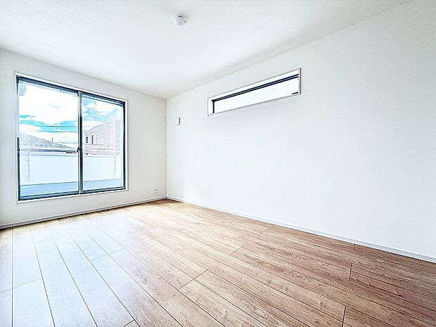 【リビング以外の居室】7号棟 ■清潔感あふれるお部屋で毎日を快適に過ごせます