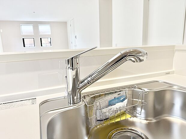 【浄水器】■清潔でおいしい水を手軽に供給してくれます