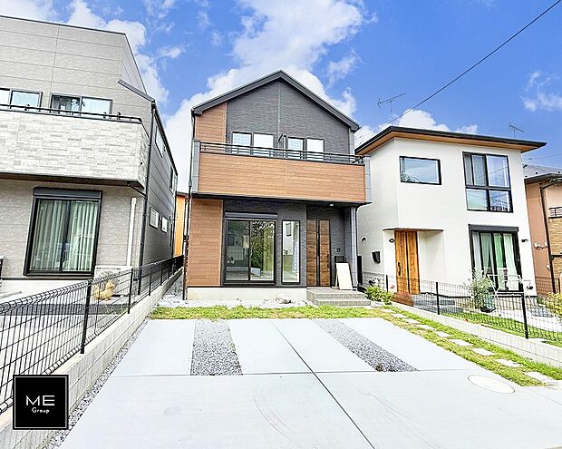 【現地外観写真】1号棟  ■家族みんなが笑顔で過ごせる、安心感のある住まい
