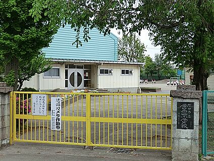 町田市立南第四小学校 87m(2分)