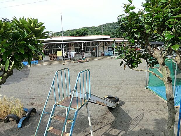 明治保育園(約1,400m・徒歩18分)