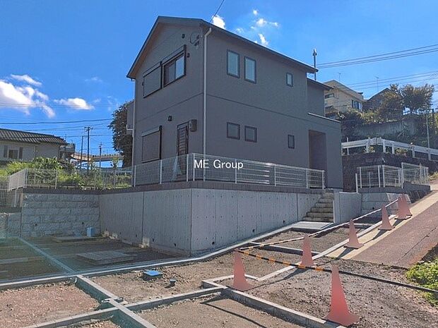 【現地外観写真】2号棟 ■新しい暮らしが始まる場所で、家族の絆を深める