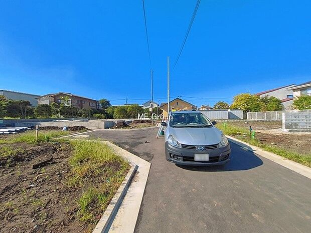【前面道路含む現地写真】■家族とのお出かけが楽しくなる環境です