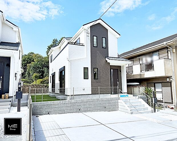 【現地外観写真】A号棟 ■暮らしを豊かにする充実した仕様設備で快適に