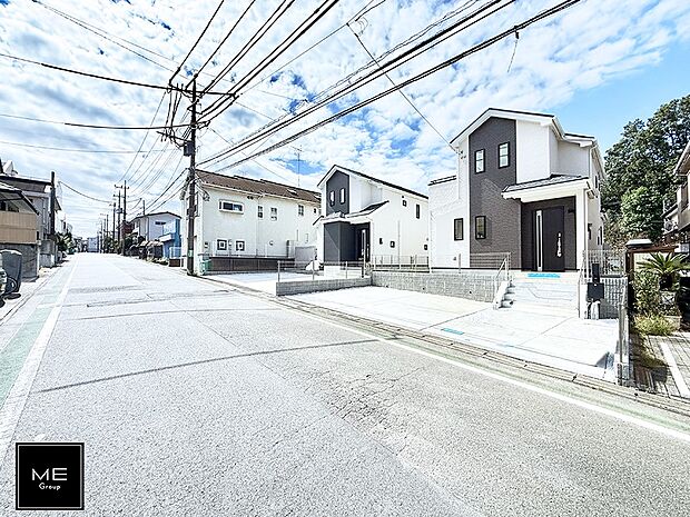 【前面道路含む現地写真】■この道を歩けば、毎日が少し特別になる