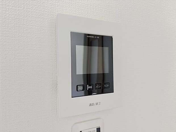 【TVモニター付インターフォン】■訪問者を確認できて安心感が増します