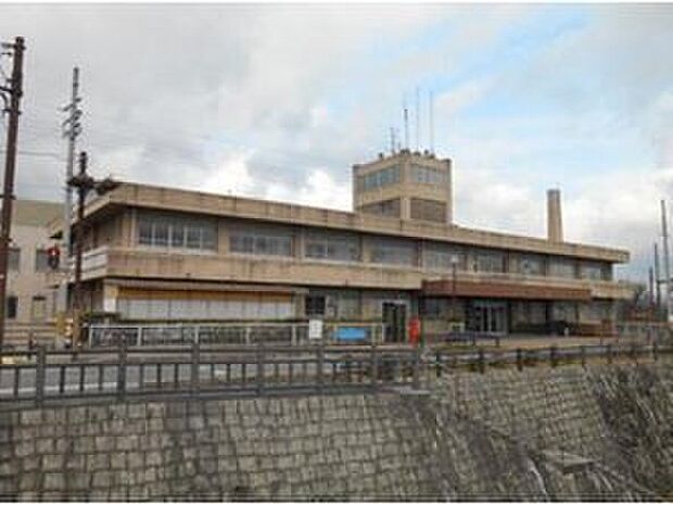 御所市役所(約1,055m)