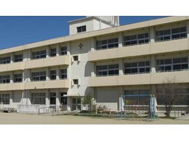 金橋小学校（約1,034m）