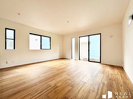 リビング（E号棟）