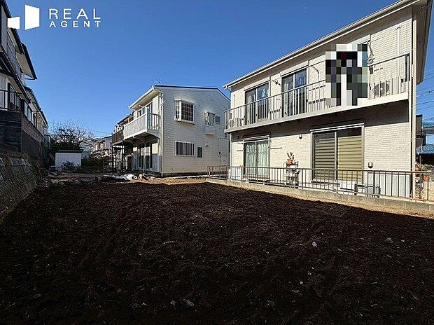 【現地外観】学校や公園が徒歩10分圏内と子育て環境良好♪お子様の帰りも安心♪