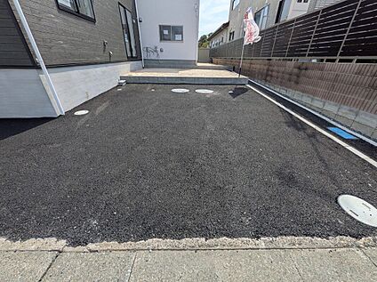 同社施工の駐車場