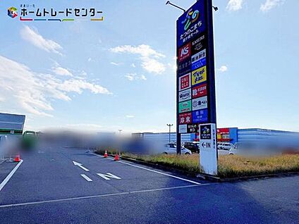 たつのこまち龍ケ崎モール 1700m(徒歩22分・車4分)