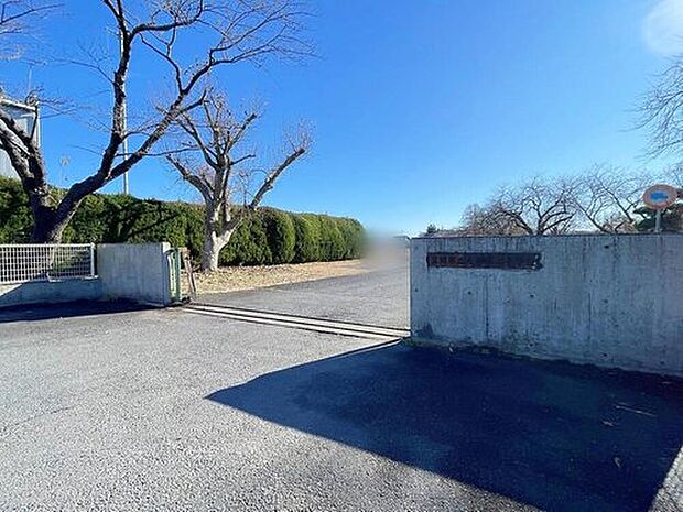 笠間市立友部第二小学校（約2,000m）