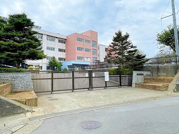 土浦市立土浦第六中学校（約1,380m）