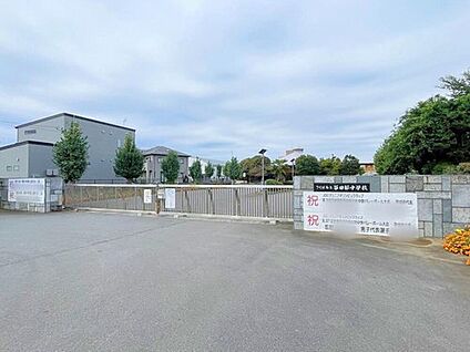 つくば市立谷田部中学校 2500m(徒歩32分／自転車で10分)
