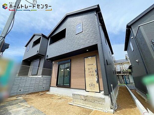 【現地外観写真】3号棟
鳥の声で目覚める朝。自然と調和した戸建てで、心地よい毎日を暮らしてください!子どもがのびのび育つ環境と、穏やかな日常が両立する街。一度訪れればきっと好きになる!