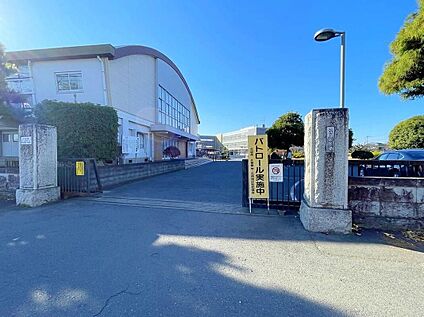 石岡市立府中中学校 1100ｍ(徒歩14分、自転車5分)