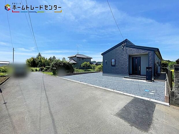 【前面道路含む現地写真】平日・お仕事帰りなど、いつでもご案内致します！お気軽にお問い合わせ下さい♪お待ちしております！開放感あふれる現地を是非ご体感くださいませ！