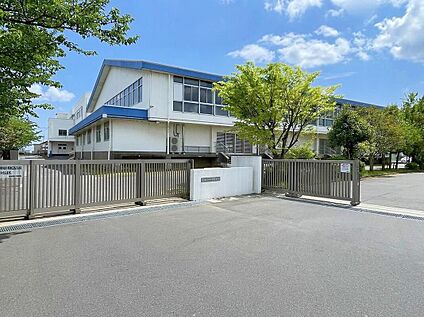 取手市立宮和田小学校 1400m(徒歩18分)