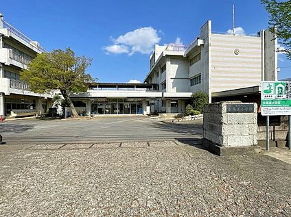 常総市立水海道小学校 1600ｍ(徒歩20分)