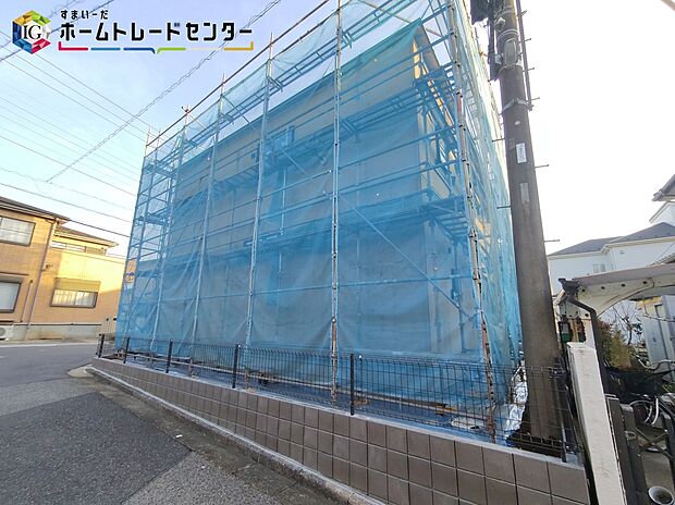 【現地外観写真】◆休日にご家族揃ってご見学はいかがでしょうか♪実際の現地を見てみると図面などではわからない、新たな発見もありますのでまずはお気軽にお問い合わせください♪