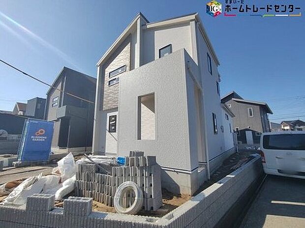 【現地外観写真】◆休日にご家族揃ってご見学はいかがでしょうか♪実際の現地を見てみると図面などではわからない、新たな発見もありますのでまずはお気軽にお問い合わせください♪