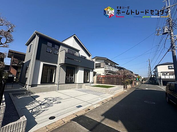 【前面道路含む現地写真】◆耐震性能にこだわるお家です！お客様のすまいと安全を守る大切な住宅だからこそ、実際の建物の作りと安心感をぜひ現地にてご体感ください！ご見学予約受付です！