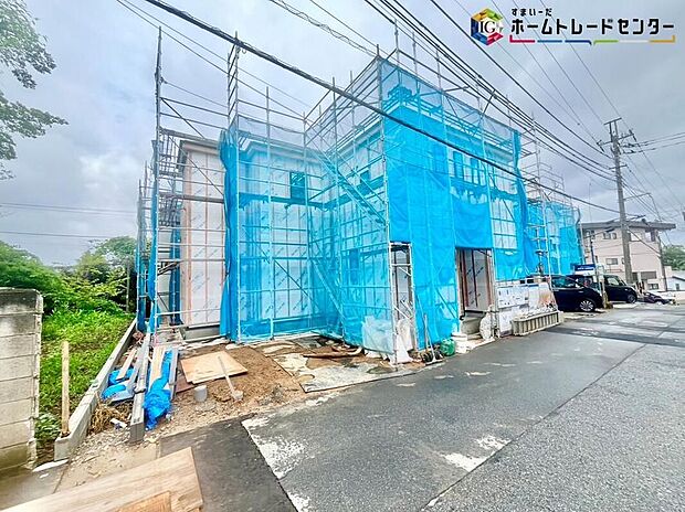 【現地外観写真】◆平日・お仕事帰りなど、いつでもご案内させていただきます！デザイン・目に見える設備面も大切ですが、耐震構造で地震に強い家の為、次代へ繋ぐ強固な住宅です。