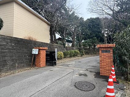 千葉市立加曽利中学校 694ｍ(徒歩9分)