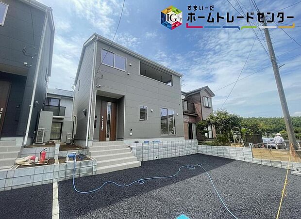 【現地外観写真】◆資料送付・ご見学即対応!建物完成しておりますので、室内ご内覧いただけます♪ご不明点等、スタッフがしっかりと説明させていただきますので、安心して現地をご覧ください♪