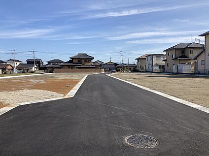 分譲地内道路（5/2撮影）