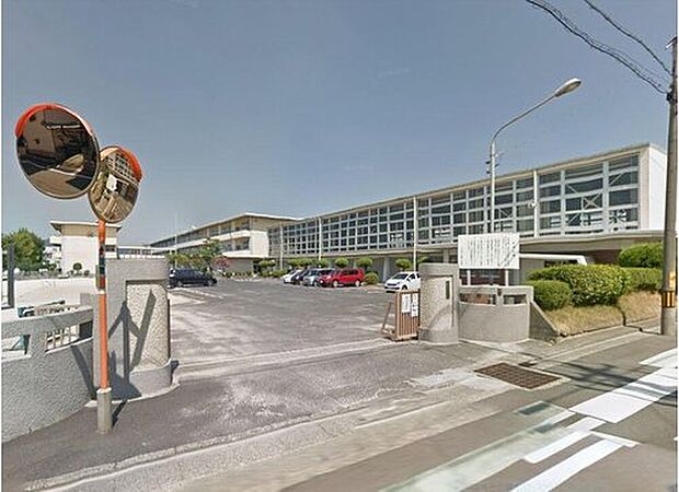 「多治見市立精華小学校」まで徒歩25分♪