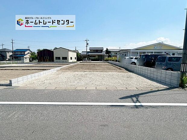 １号棟
土地面積　231.82m2
建物面積　111.08m2
