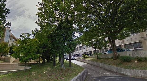 土岐市立泉中学校(約817m)