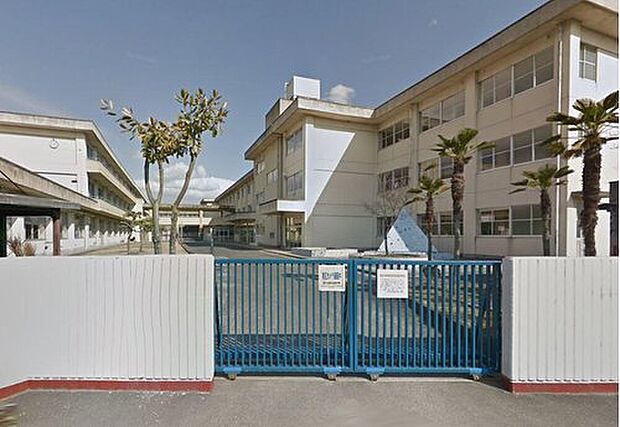 多治見市立北陵中学校(約1,626m)