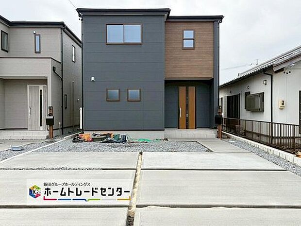 【現地外観写真】１号棟
当日のご見学予約も承ります。同じものは２つとない「夢のマイホーム」との出会いが待っているかもしれません♪