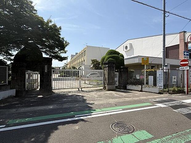 江南市立古知野南小学校（約750m）