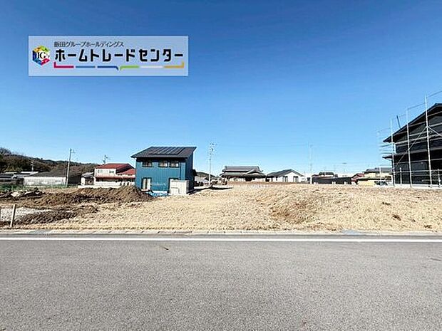 【現地写真】２号棟
土地面積　156.95m2
建物面積　95.57m2