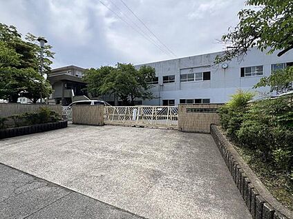 一宮市立萩原中学校 1500m (徒歩19分)