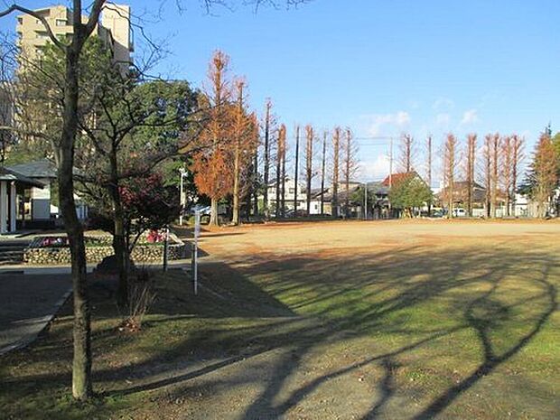 尾西公園(約944m)