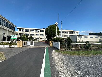 可児市立中部中学校 1800m(徒歩23分)