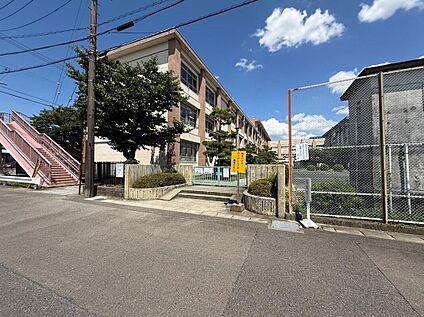 一宮市立北方小学校 936ｍ(徒歩12分)