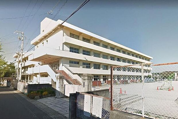 多治見市立養正小学校（約900m）