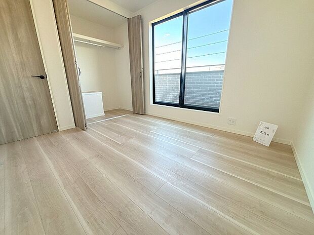 【同現場モデル区画(販売済)/洋室】現地内覧会開催中!
お気軽にお問合せください。